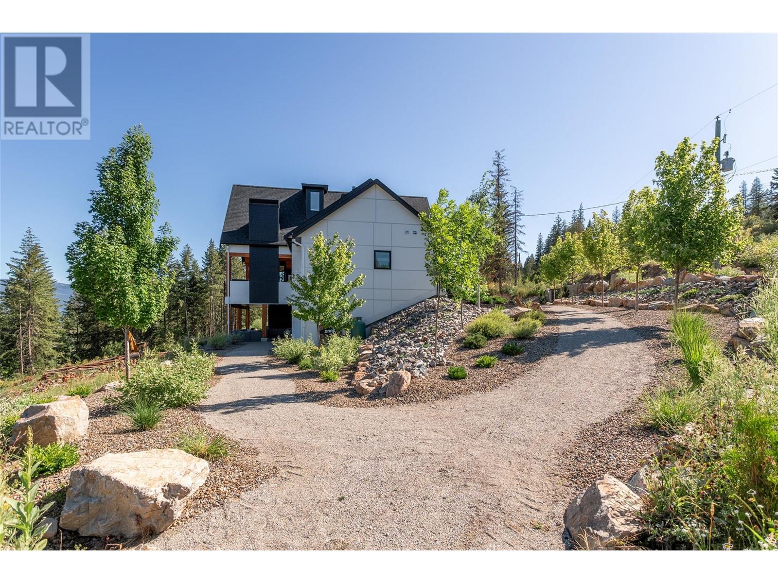  241 Twin Lakes Road, Enderby