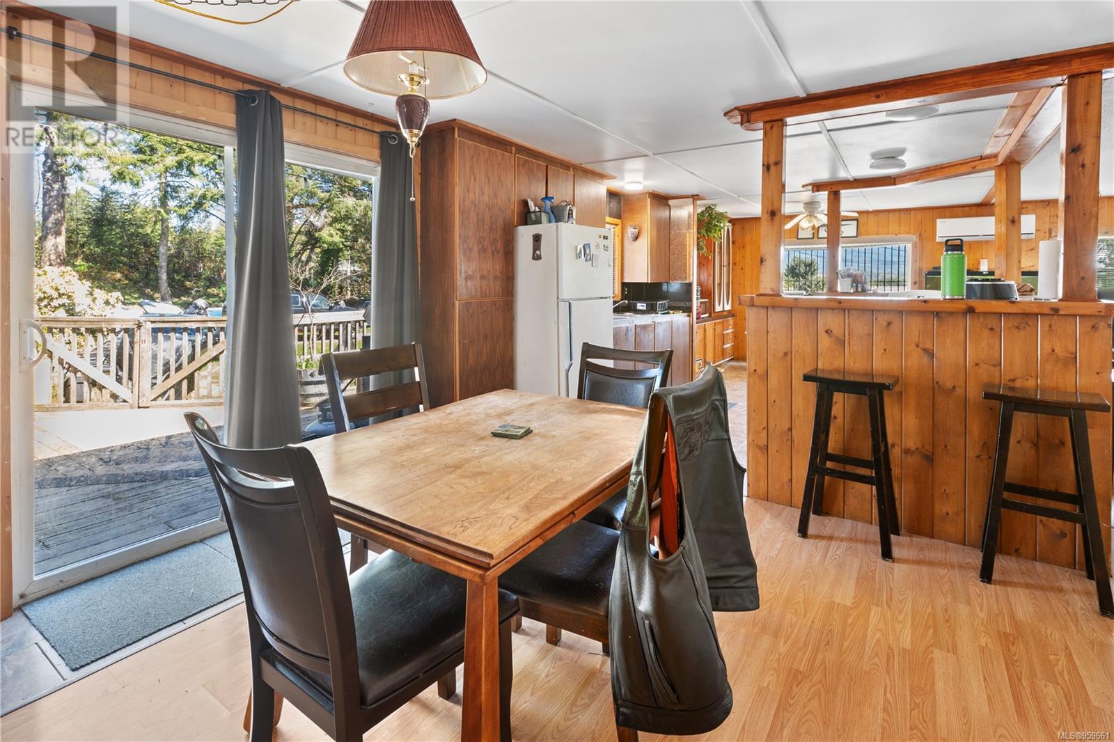 288 Albion Cres, Ucluelet