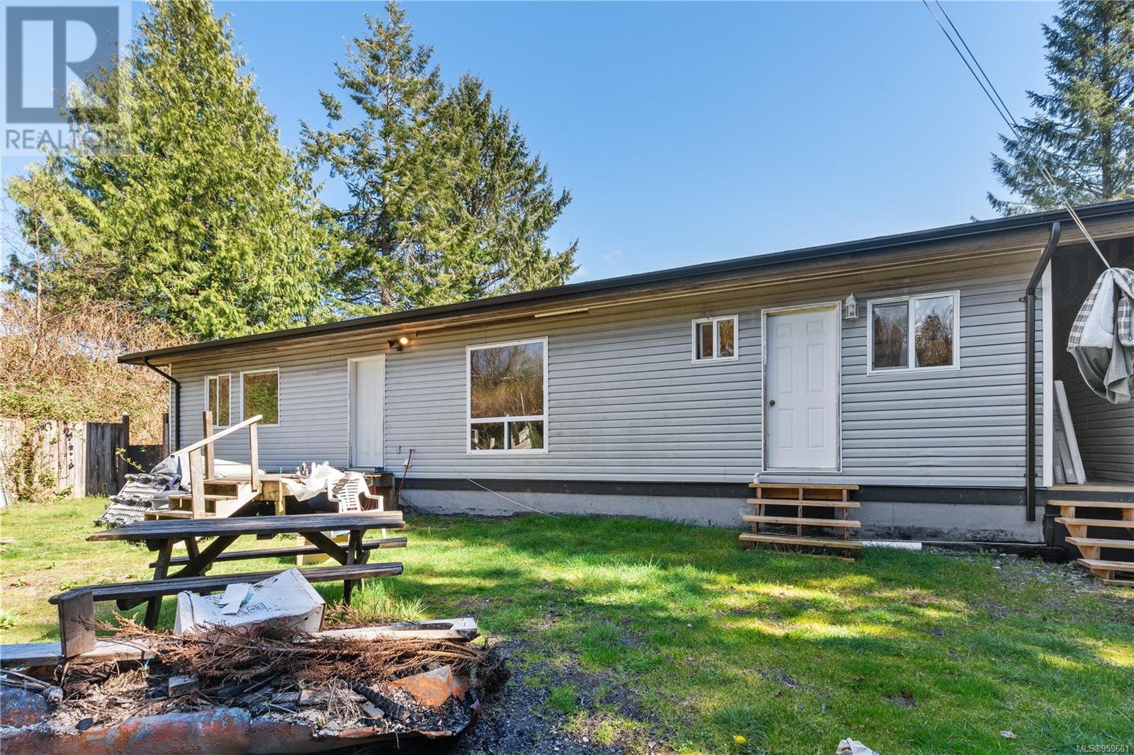 288 Albion Cres, Ucluelet