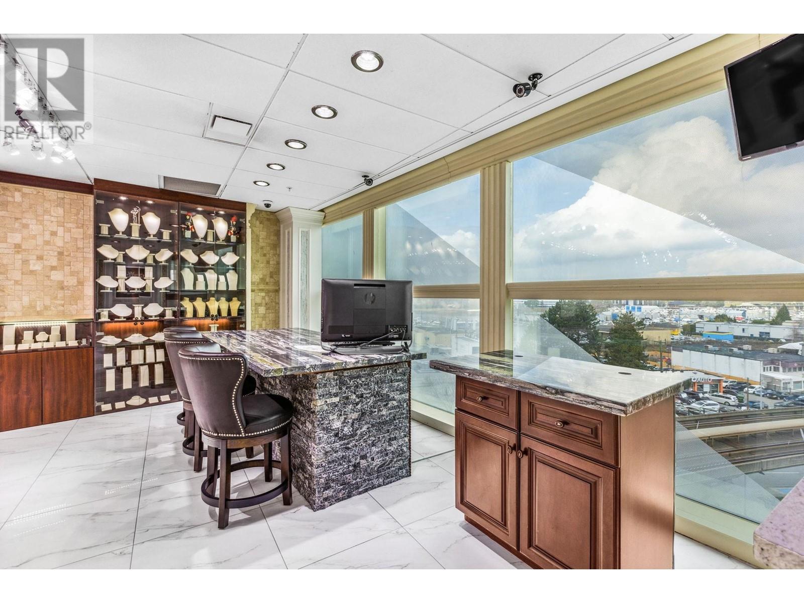 5230 4000 NO. 3 ROAD, Richmond