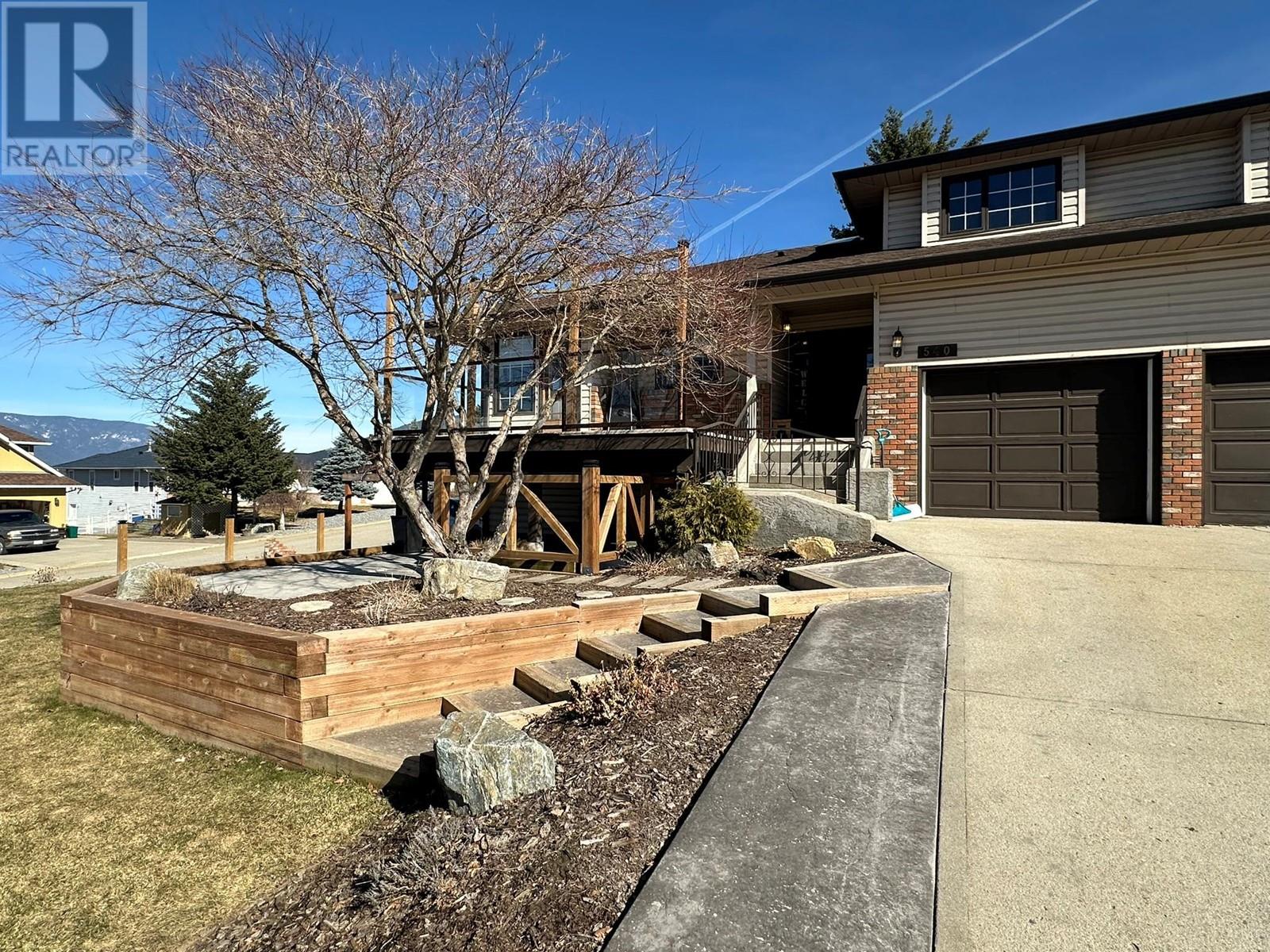  540 21 Street Southeast, Salmon Arm