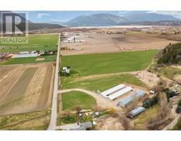 2811 Foothill Road SW, Salmon Arm