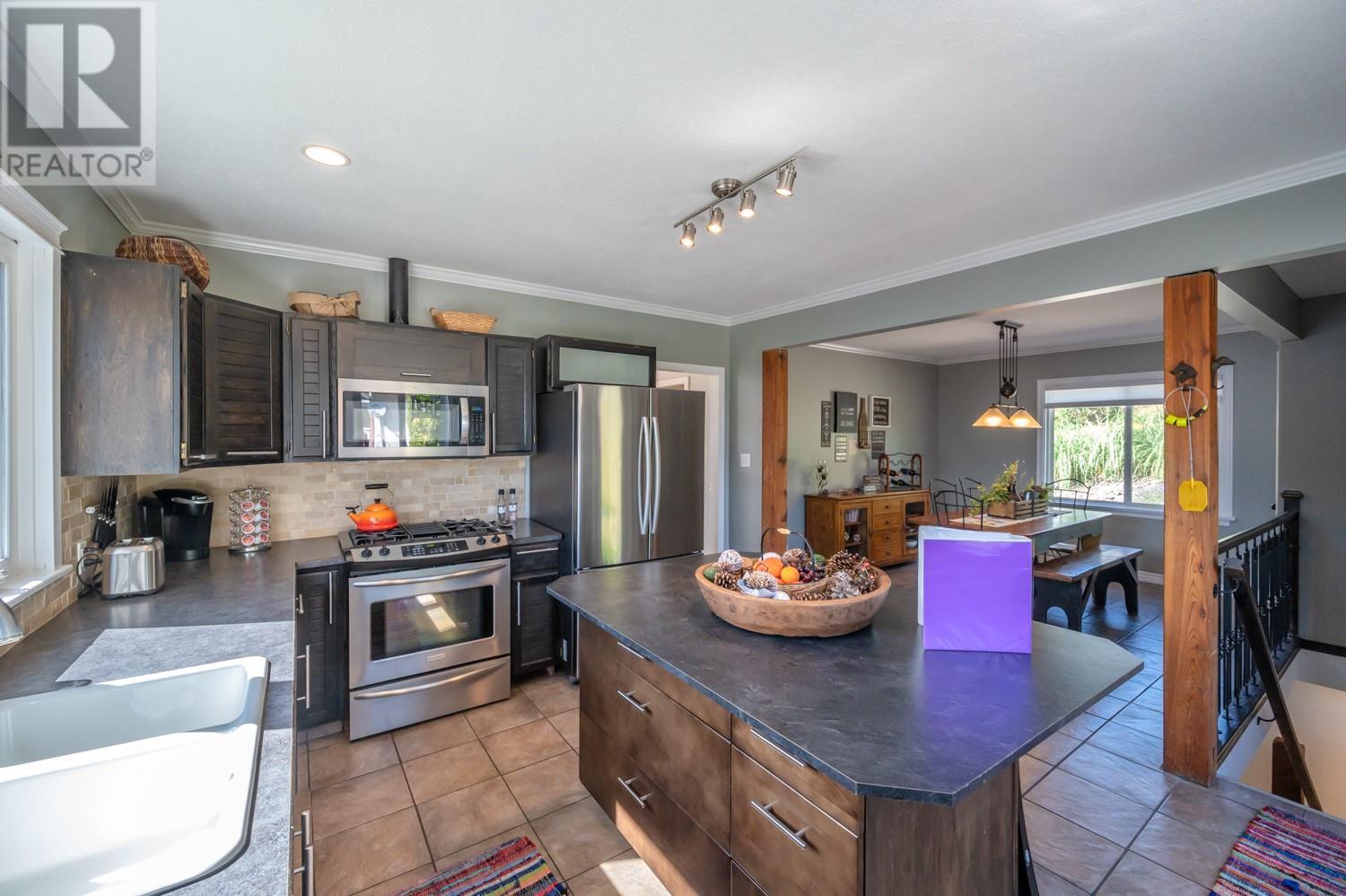  5485 Solly Road, Summerland