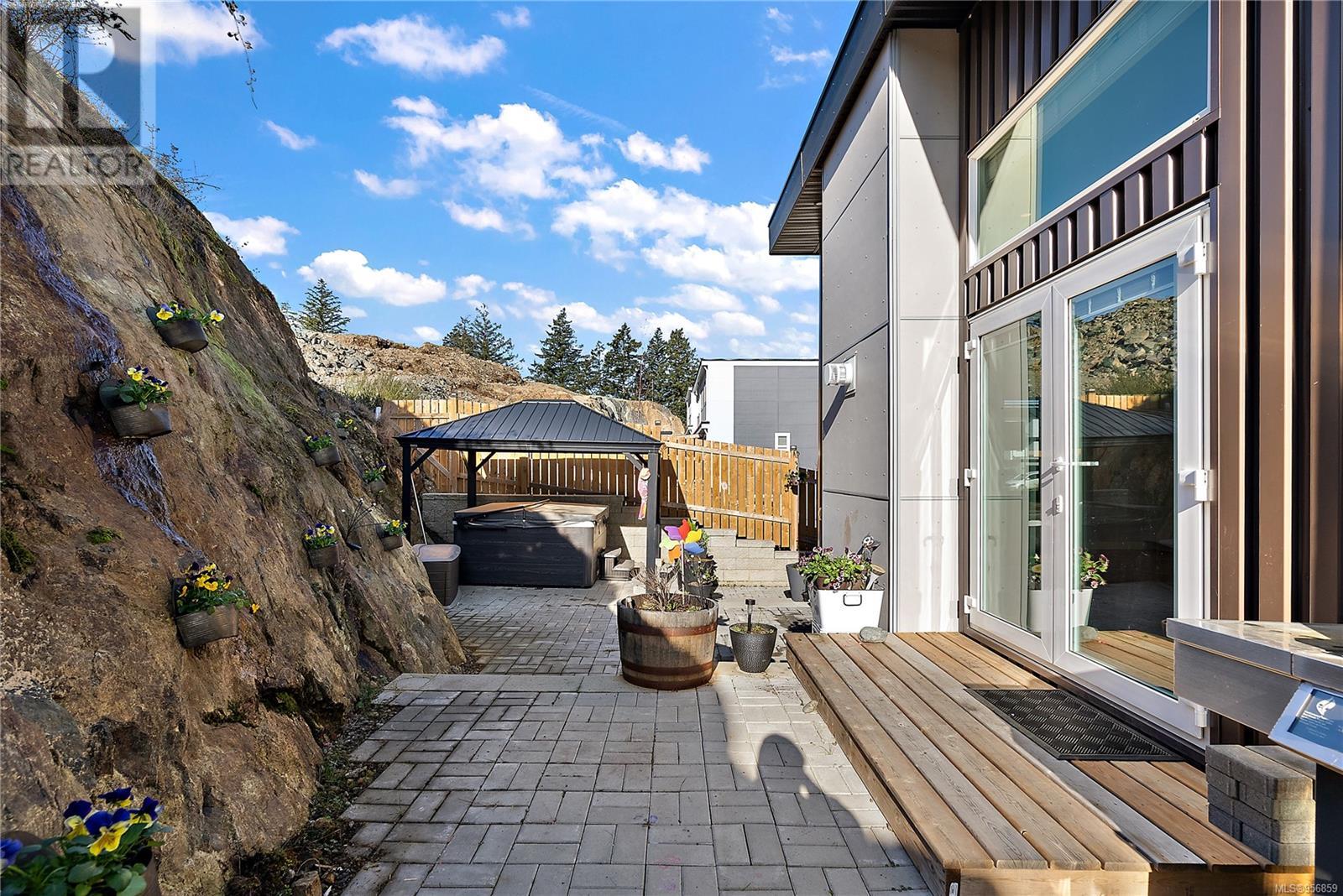 529 Elevation Pointe Terr, Colwood