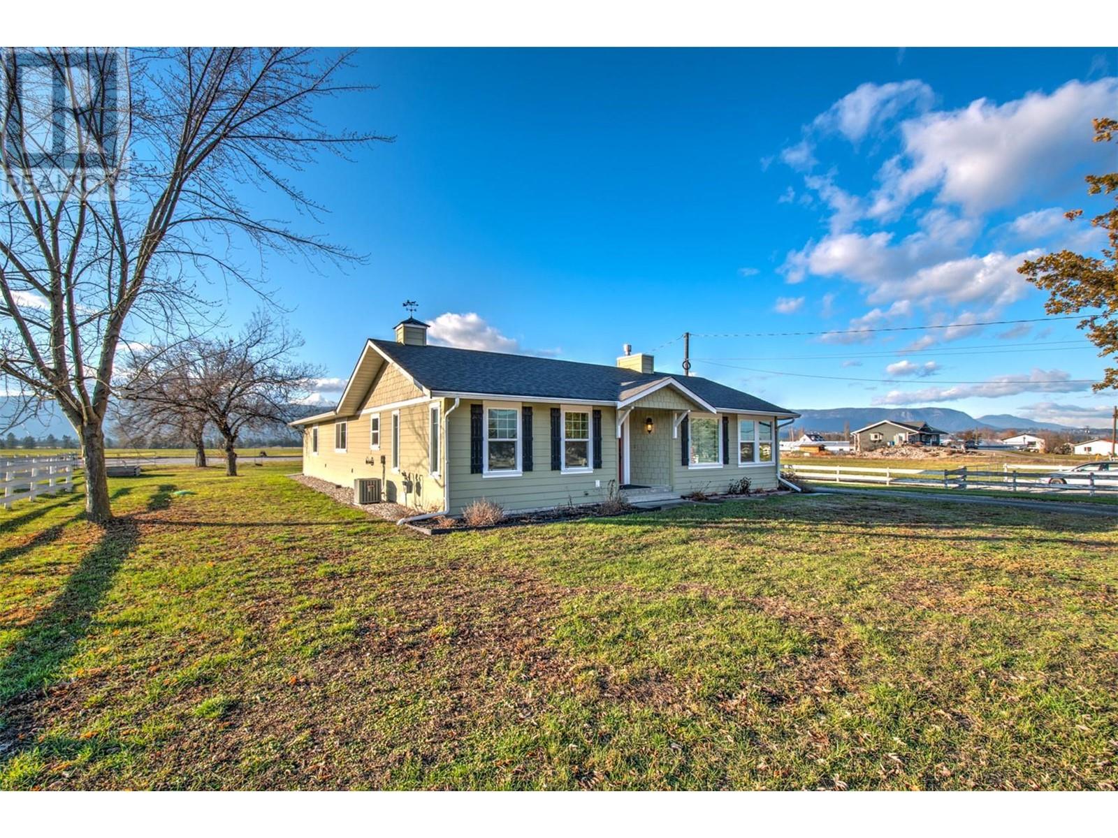1829 Pleasant Valley Road, Armstrong