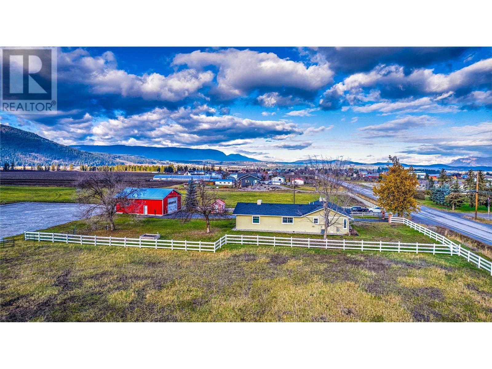 1829 Pleasant Valley Road, Armstrong