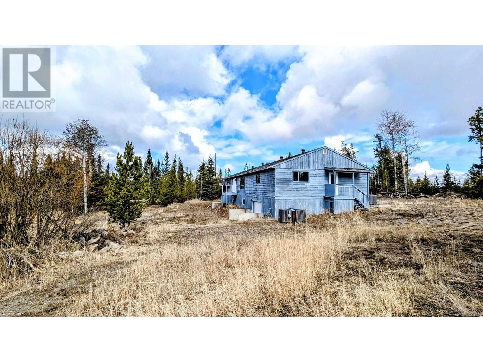 5906 WENDAL ROAD, Lone Butte