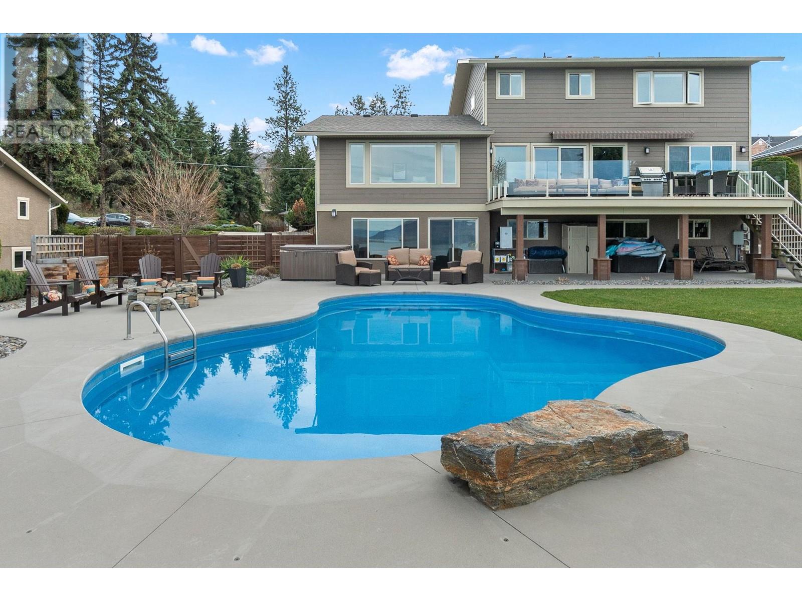  456 Okaview Road, Kelowna