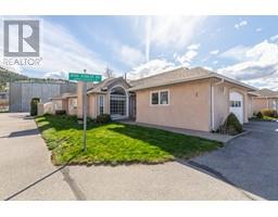 8700 Jubliee Road E Unit# 1, Summerland