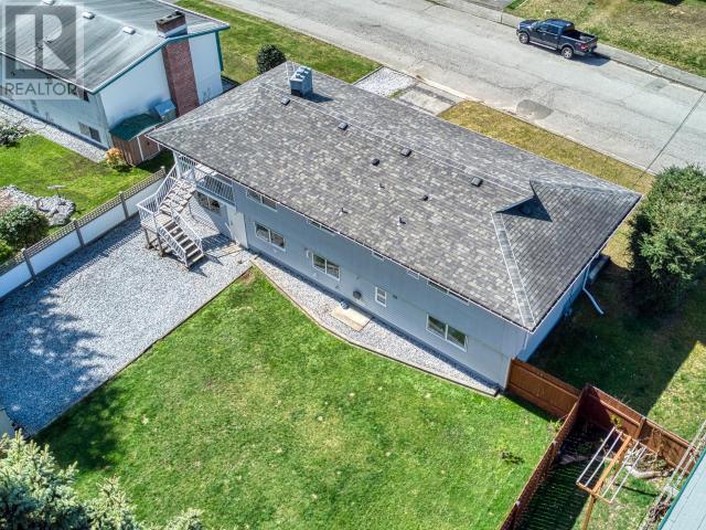 3824 SELKIRK AVE, Powell River