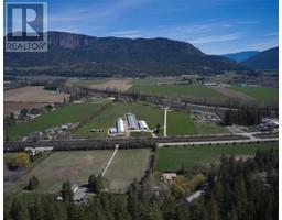 321 Oxbow Place, Enderby