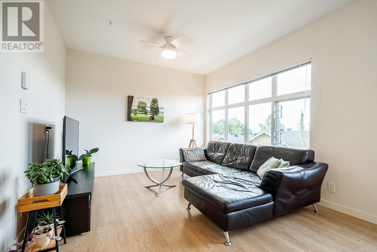 TH14 271 FRANCIS WAY, New Westminster