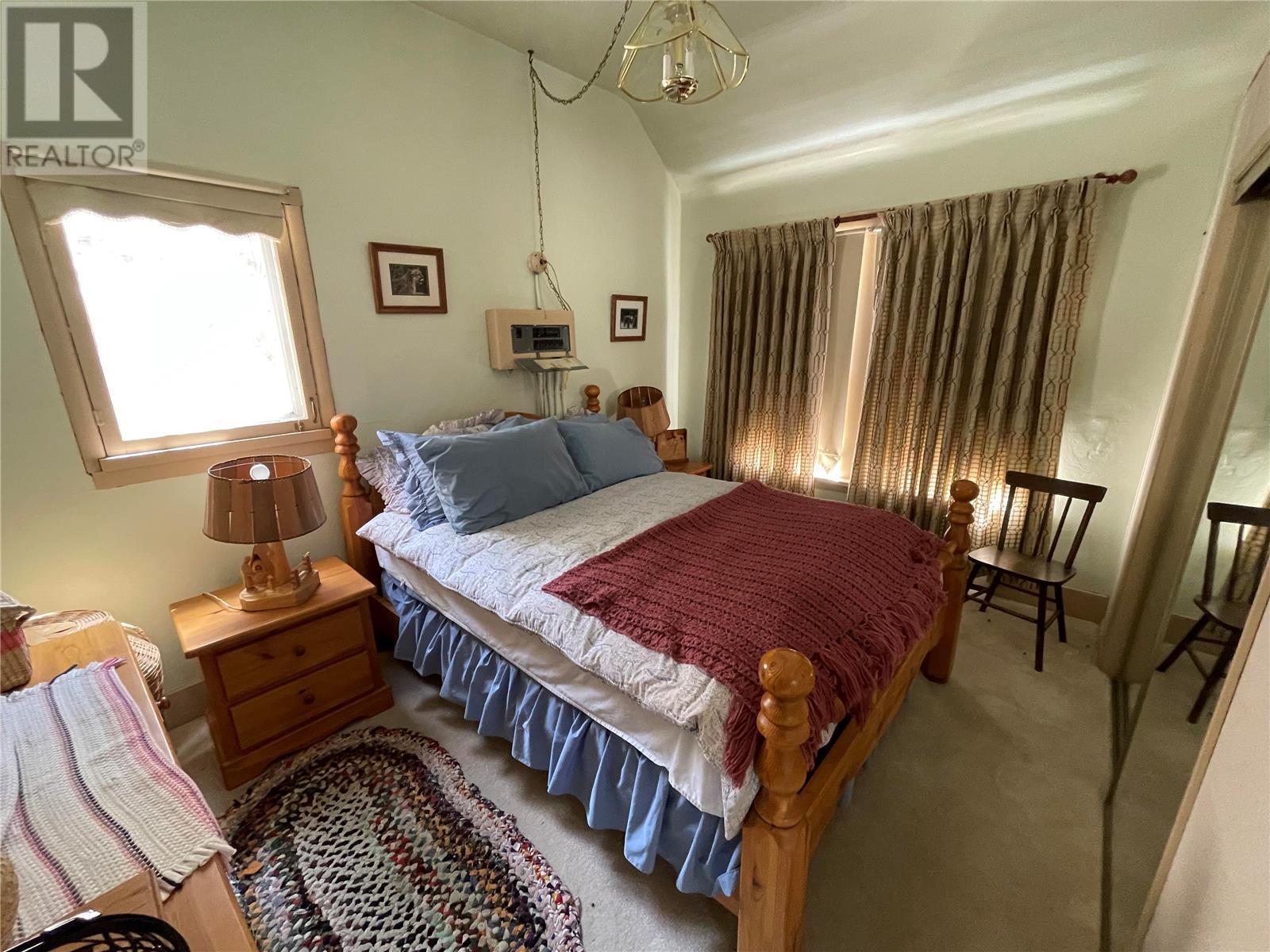 110 Russell Road - 39