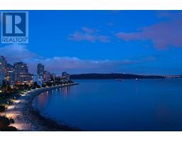404 150 24TH STREET, West Vancouver