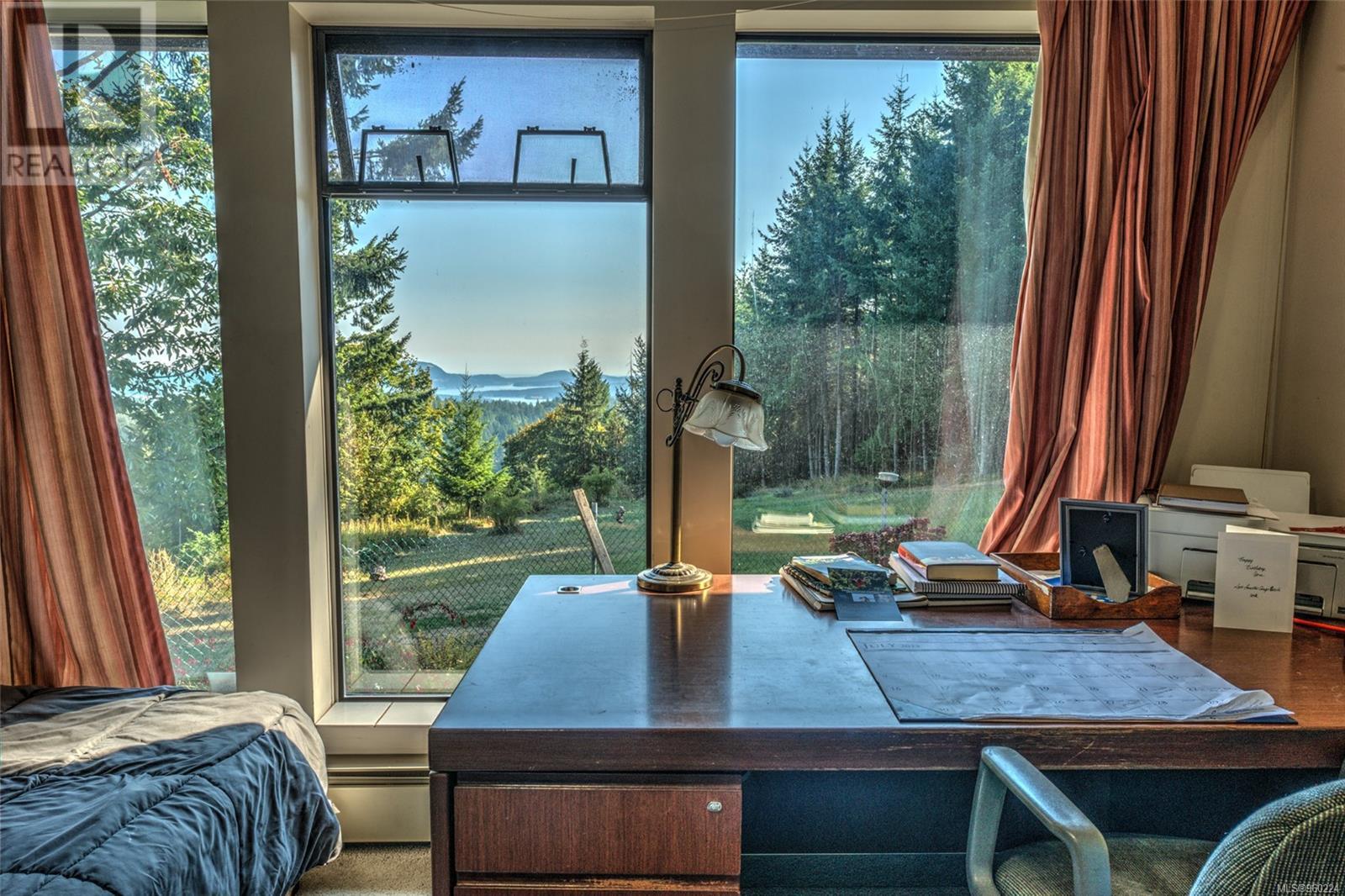 444 Blackburn Rd, Salt Spring