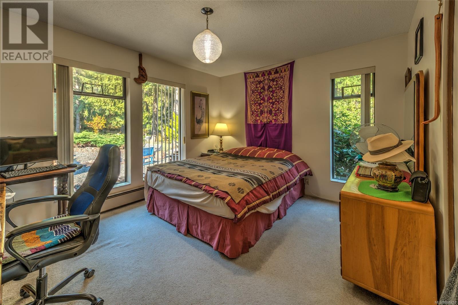 444 Blackburn Rd, Salt Spring