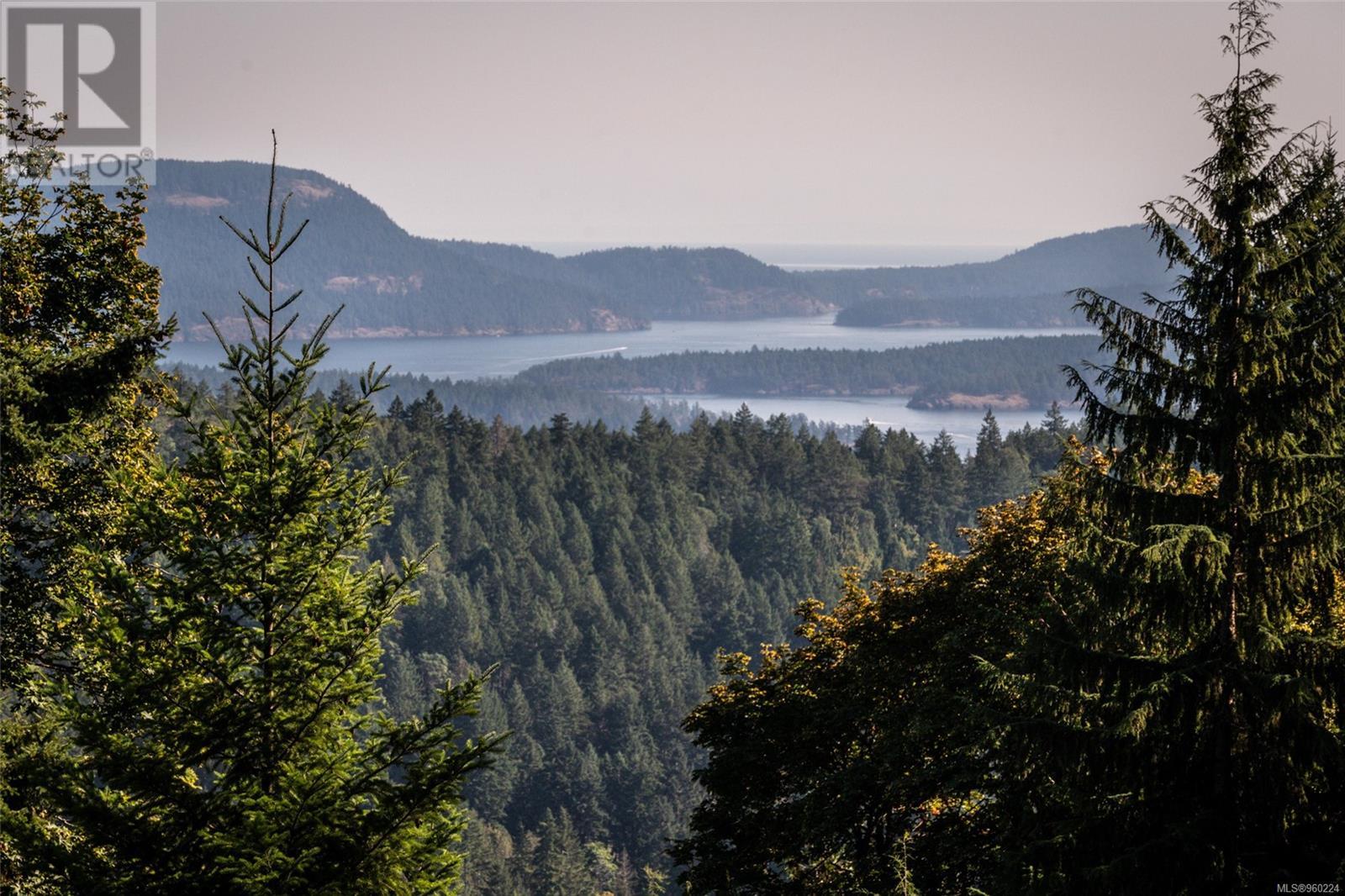 444 Blackburn Rd, Salt Spring