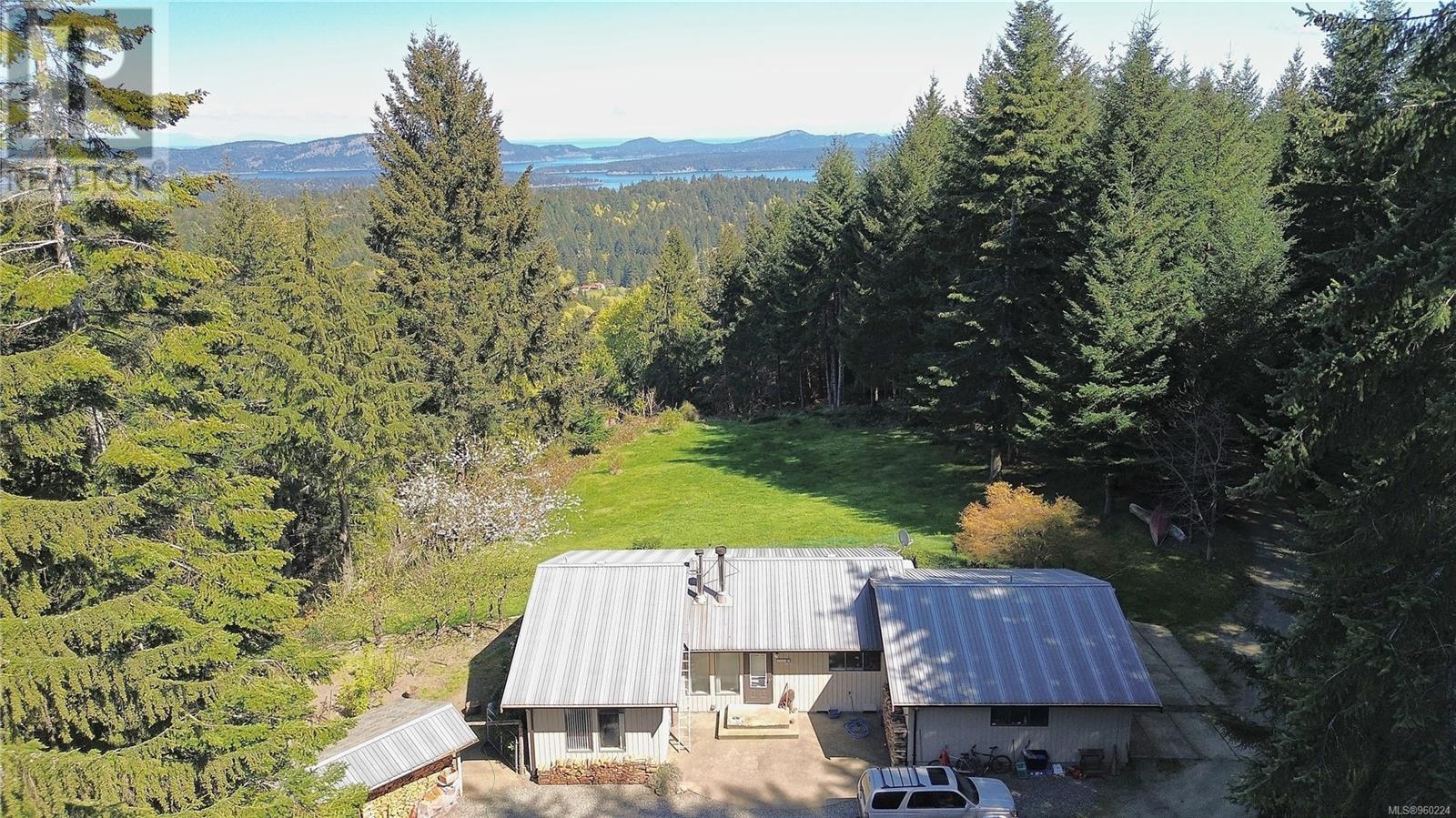 444 Blackburn Rd, Salt Spring