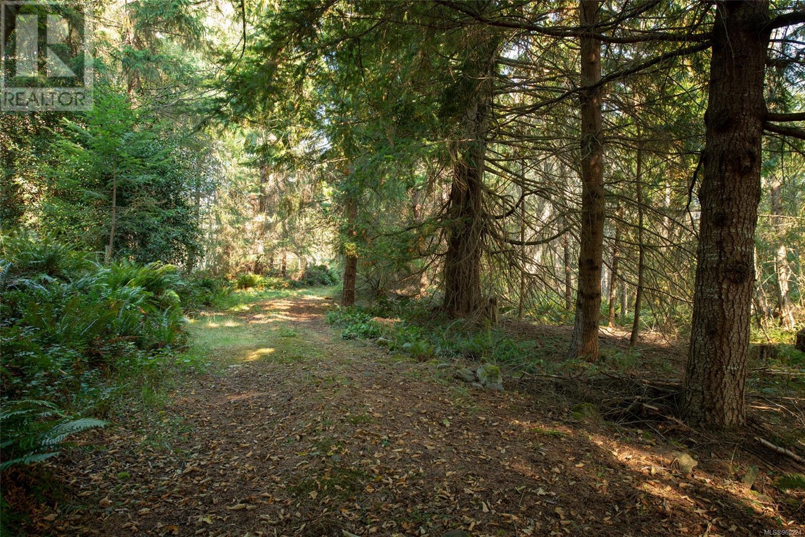 444 Blackburn Rd, Salt Spring