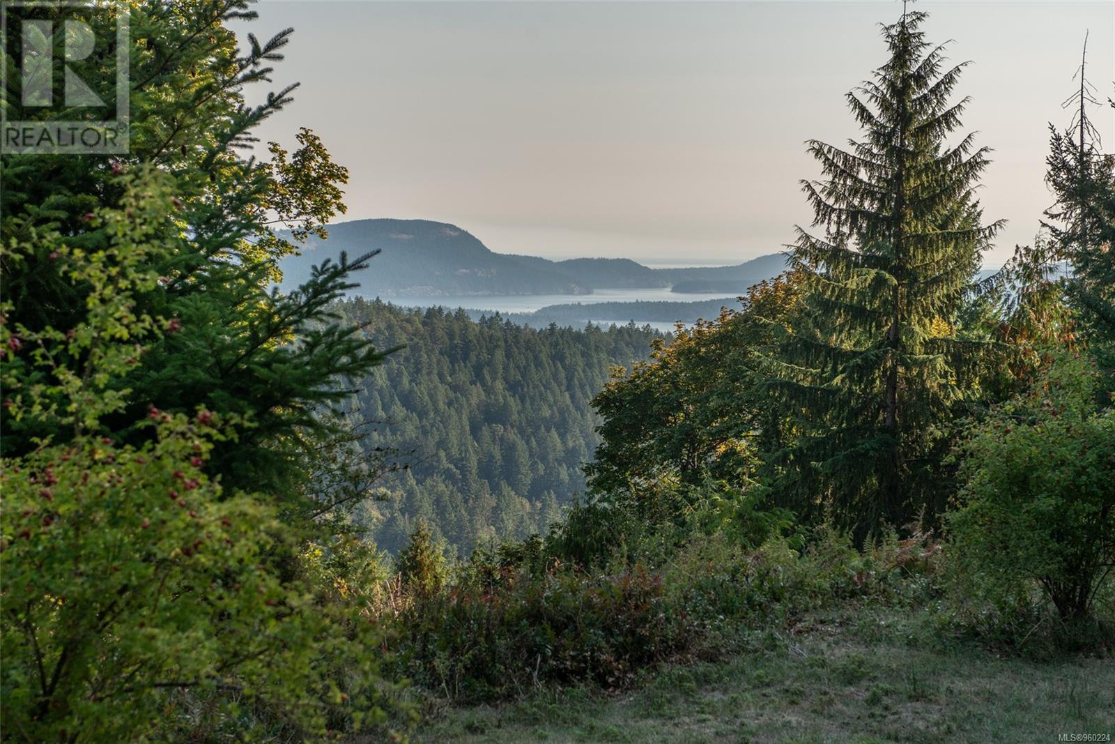 444 Blackburn Rd, Salt Spring