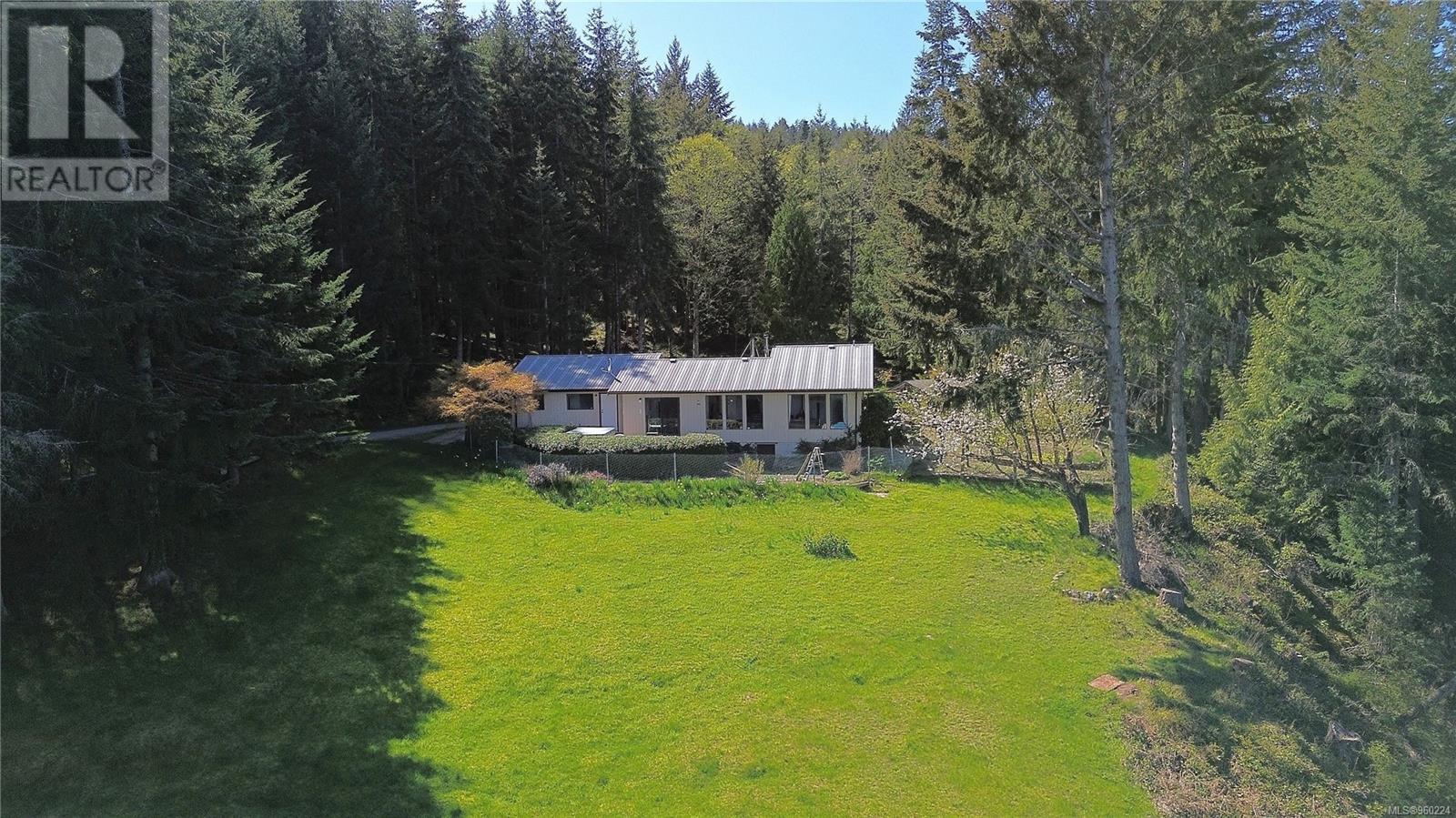 444 Blackburn Rd, Salt Spring