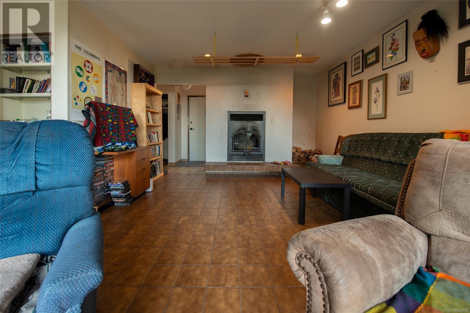 444 Blackburn Rd, Salt Spring