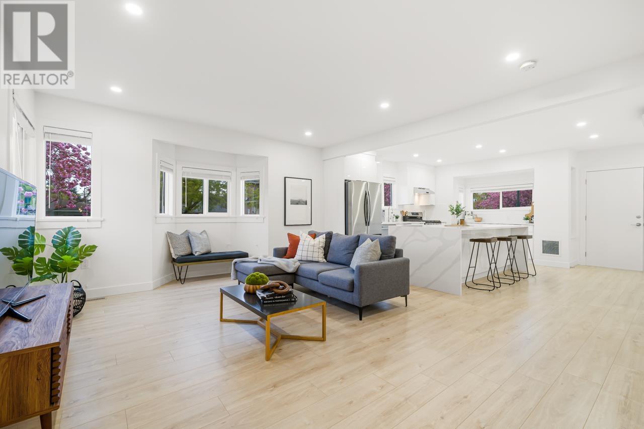 4997 Moss Street, Vancouver