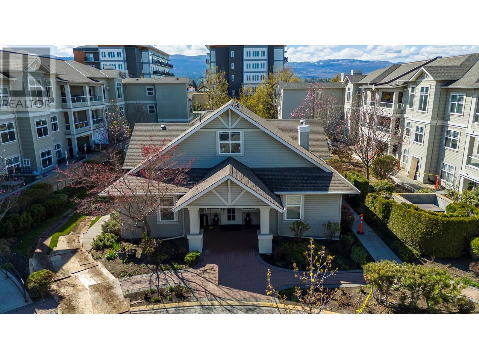 210 515 Houghton Road, Kelowna