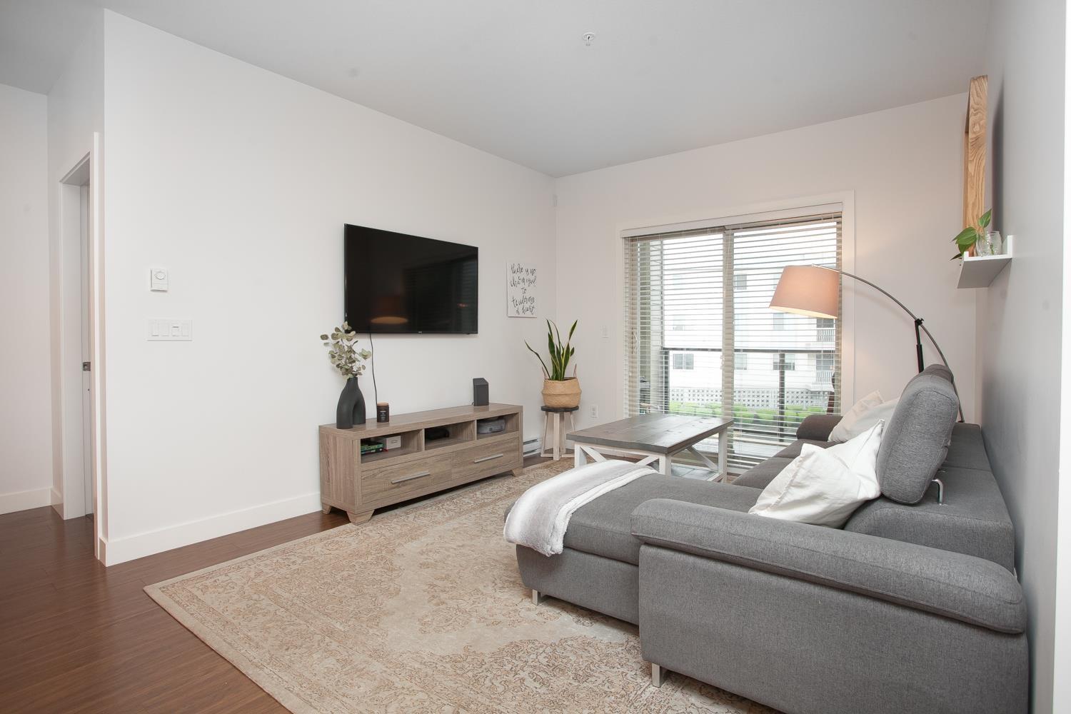 209 20219 54A AVENUE, Langley real estate listing R2872850