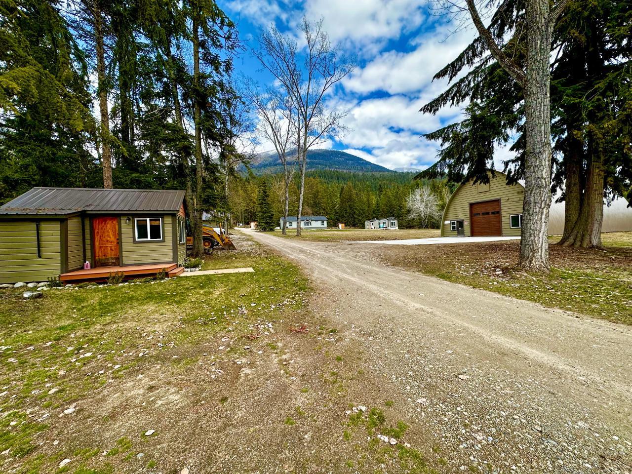 6142 HIGHWAY 3A, Nelson