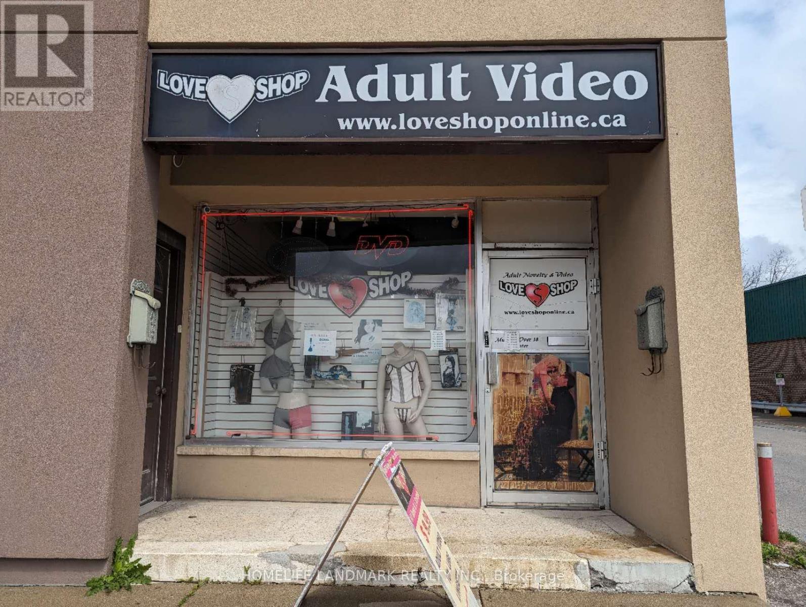 Commercial For Sale | 141 Queen St S | Mississauga | L5M1K9