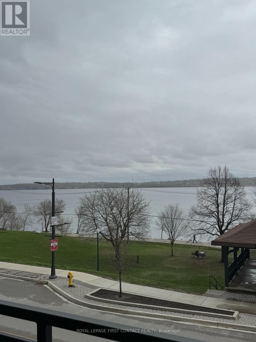 Photo 23 of 202 140 Dunlop Street E, Barrie ON