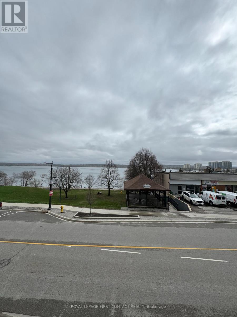 Photo 2 of 201 140 Dunlop Street E, Barrie ON