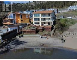 2141 Campbell Place, West Kelowna