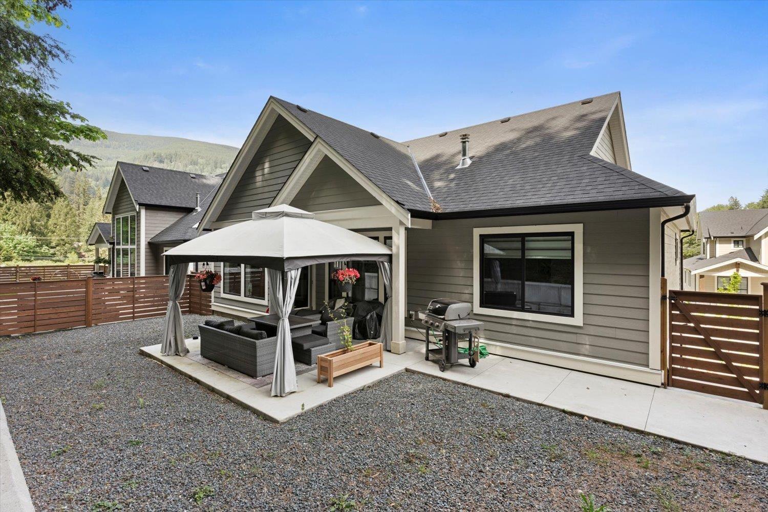 84 1880 COLUMBIA VALLEY ROAD, Lindell Beach