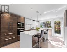 1557 LARCH STREET, Vancouver