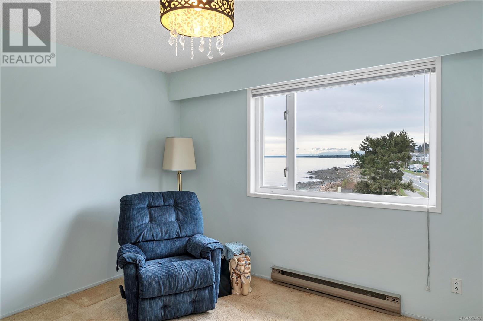 407 169 Island Hwy S, Campbell River