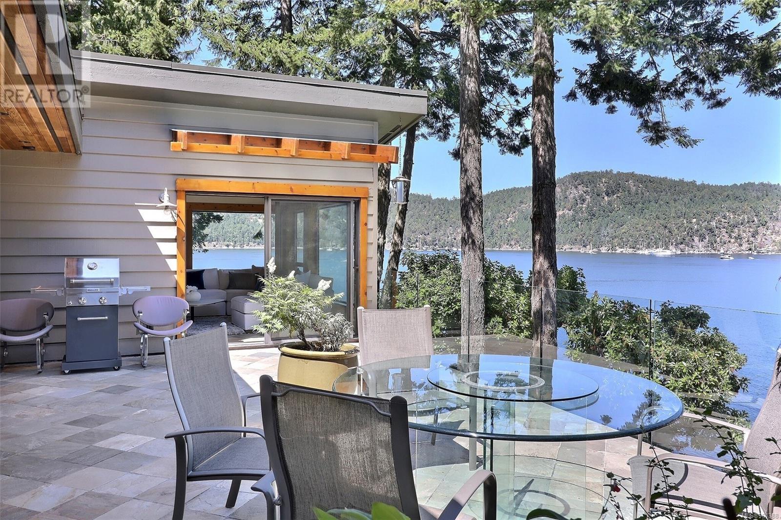 7909 Bedwell Dr, Pender Island