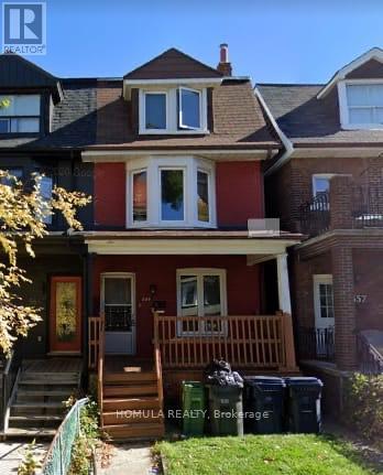 3 Bedroom Townhouse For Rent | 559 Crawford St | Toronto | M6G3J9