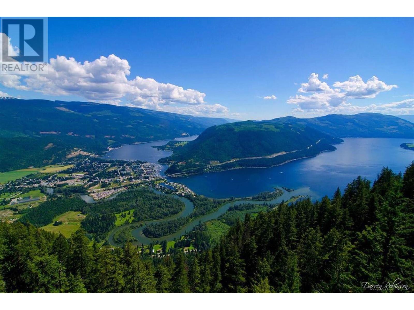  1413 Silver Sands Road, Sicamous