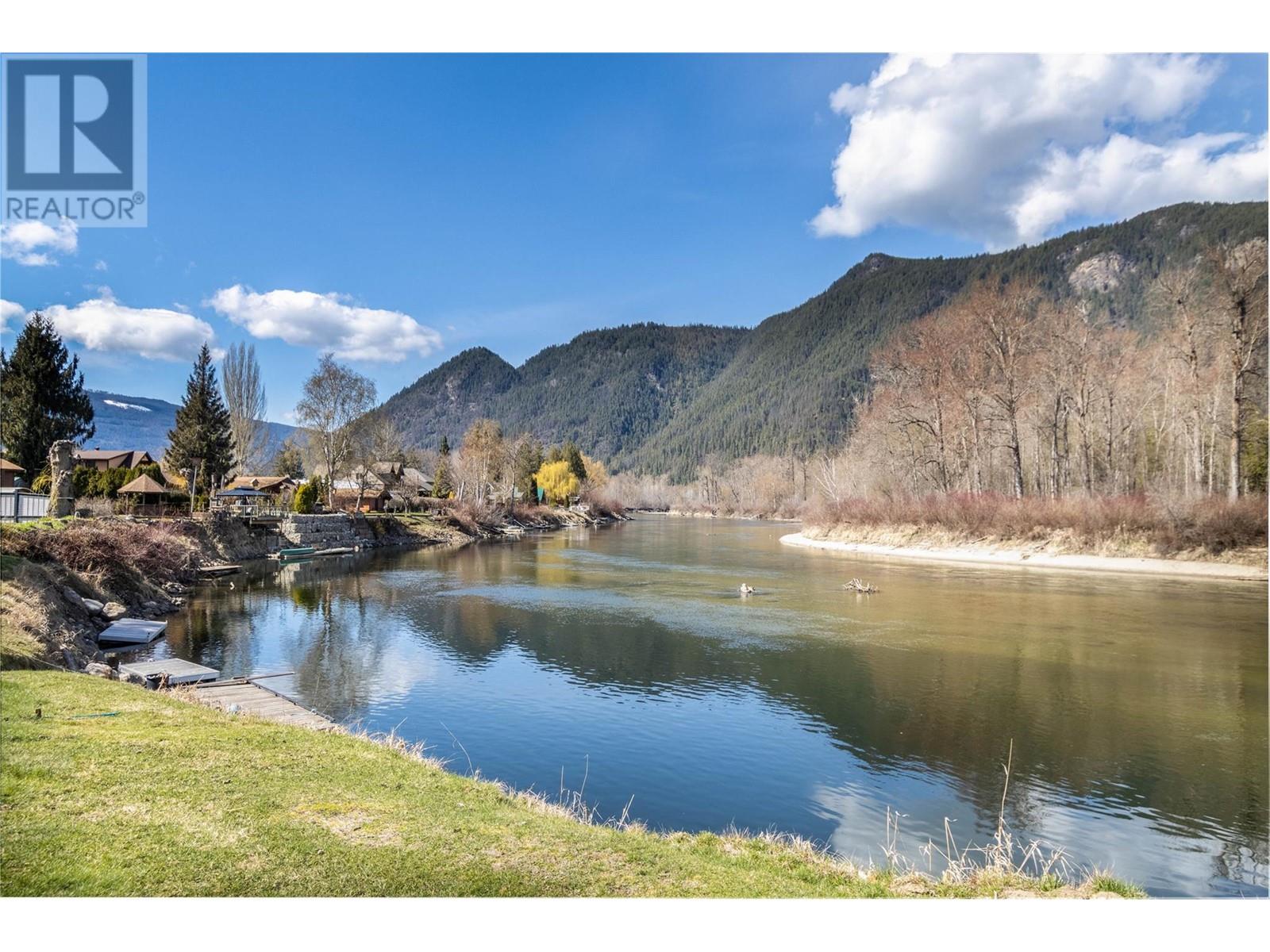  1413 Silver Sands Road, Sicamous