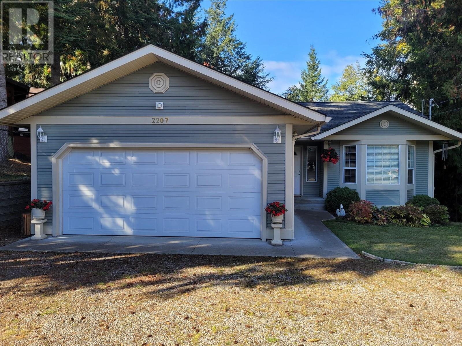  2207 Lakeview Drive, Blind Bay