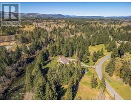 3843 Woodhus Rd, Campbell River