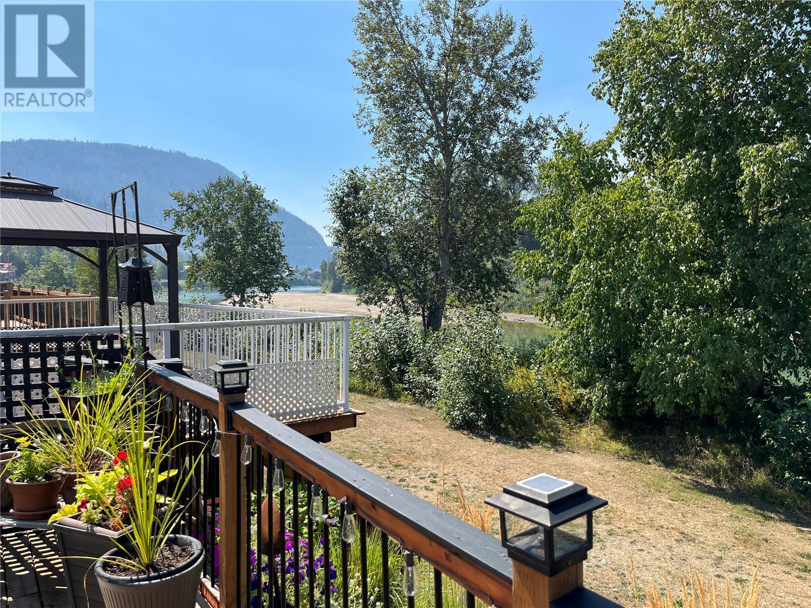 56 1383 Silver Sands Road, Sicamous