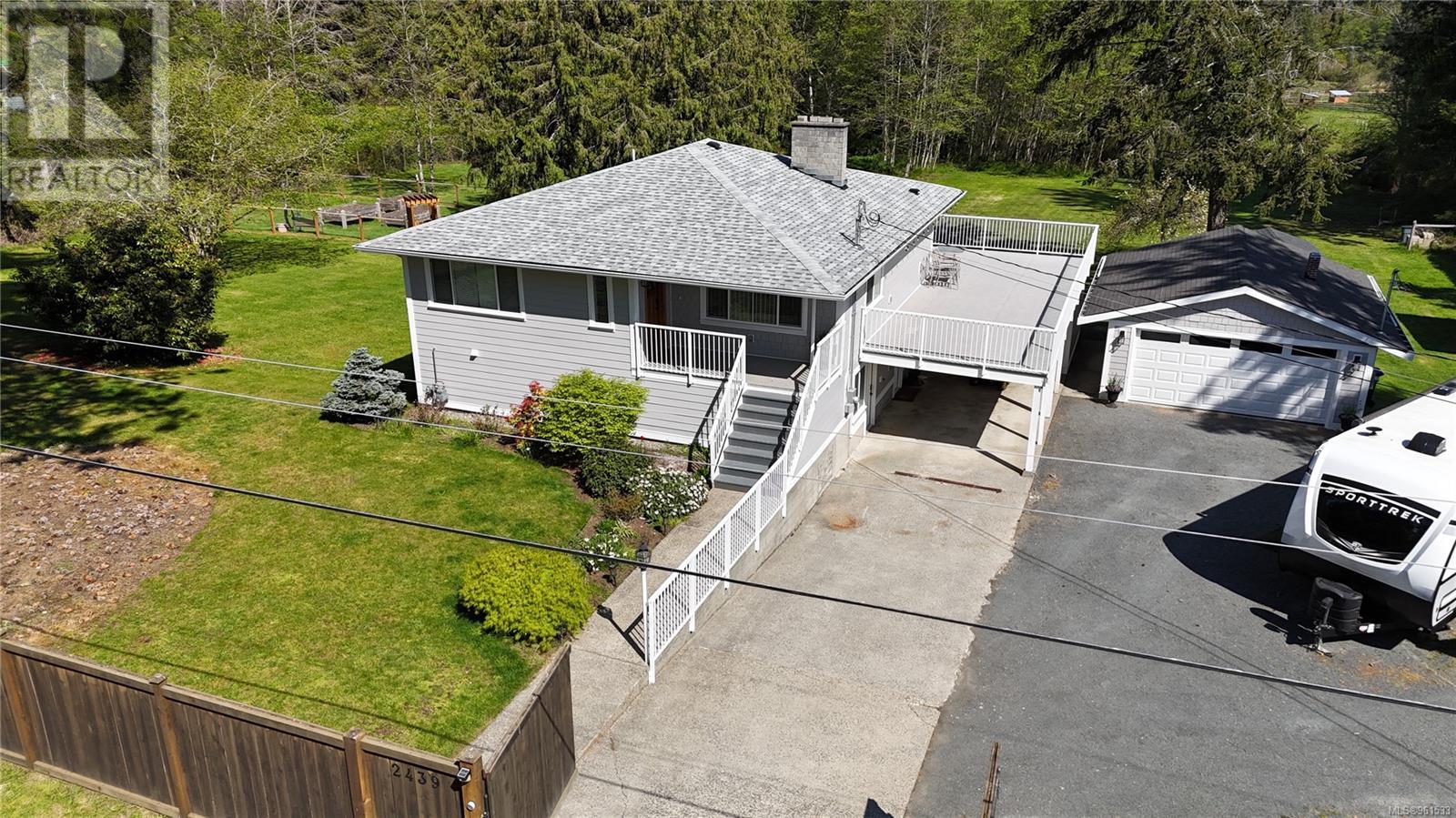 2439 Cross Rd, Nanoose Bay