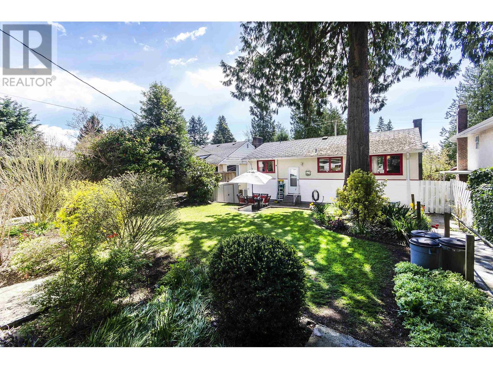 234 W 23RD STREET, North Vancouver