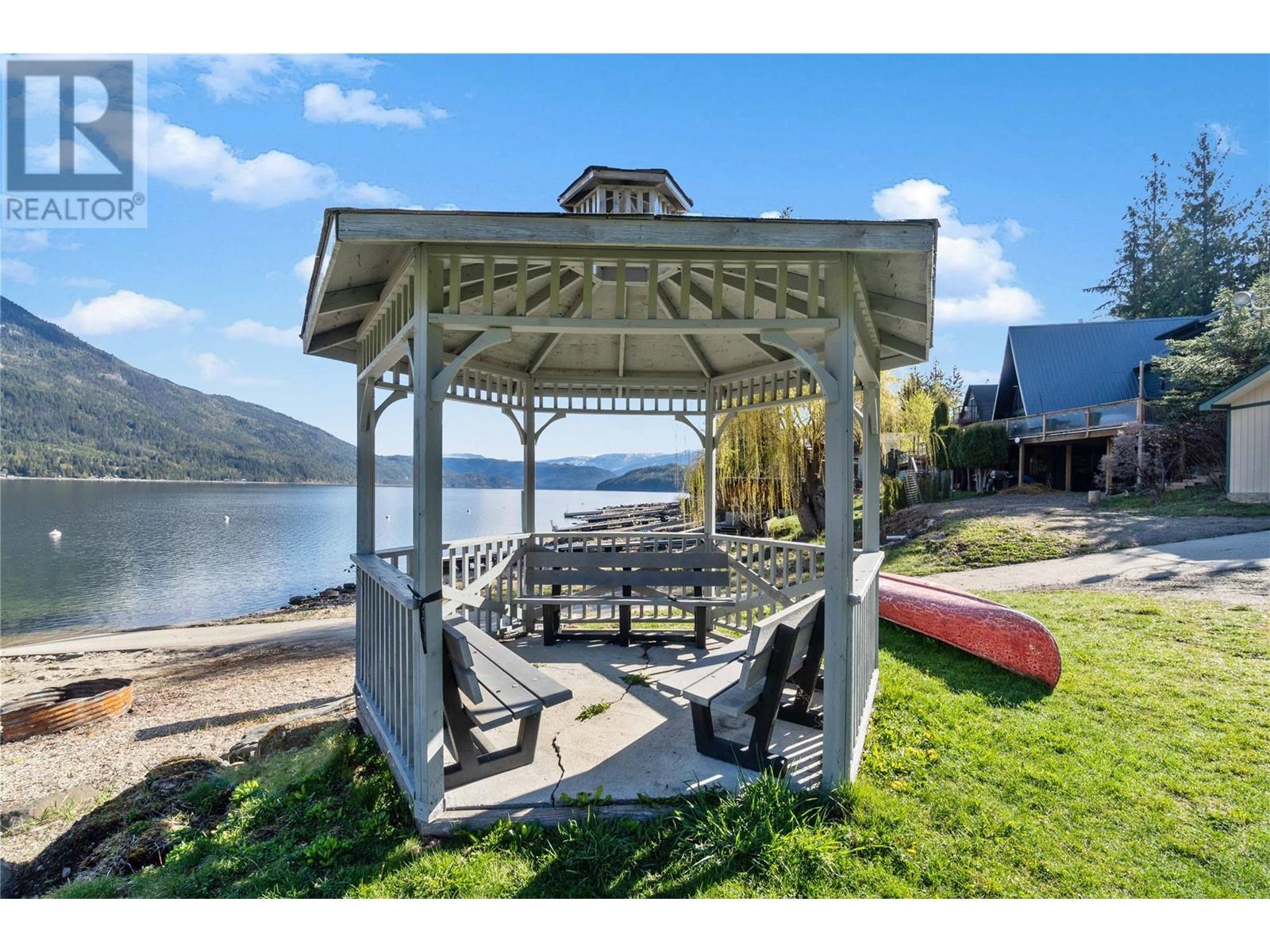  6300 Armstrong Road, Eagle Bay