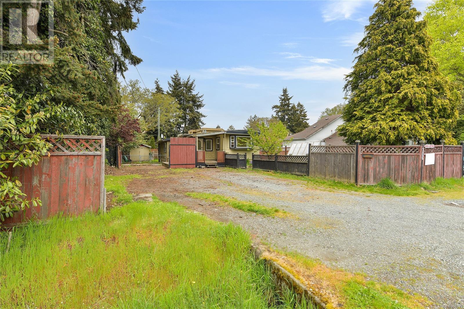  704 Kelly Road, Colwood