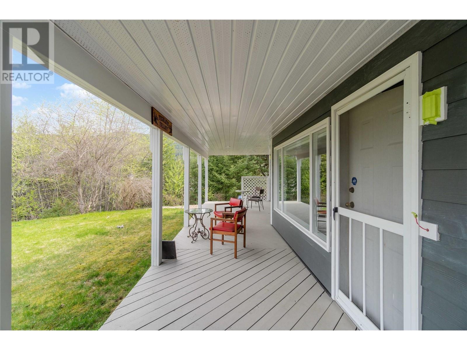  2657 Mountview Place, Blind Bay