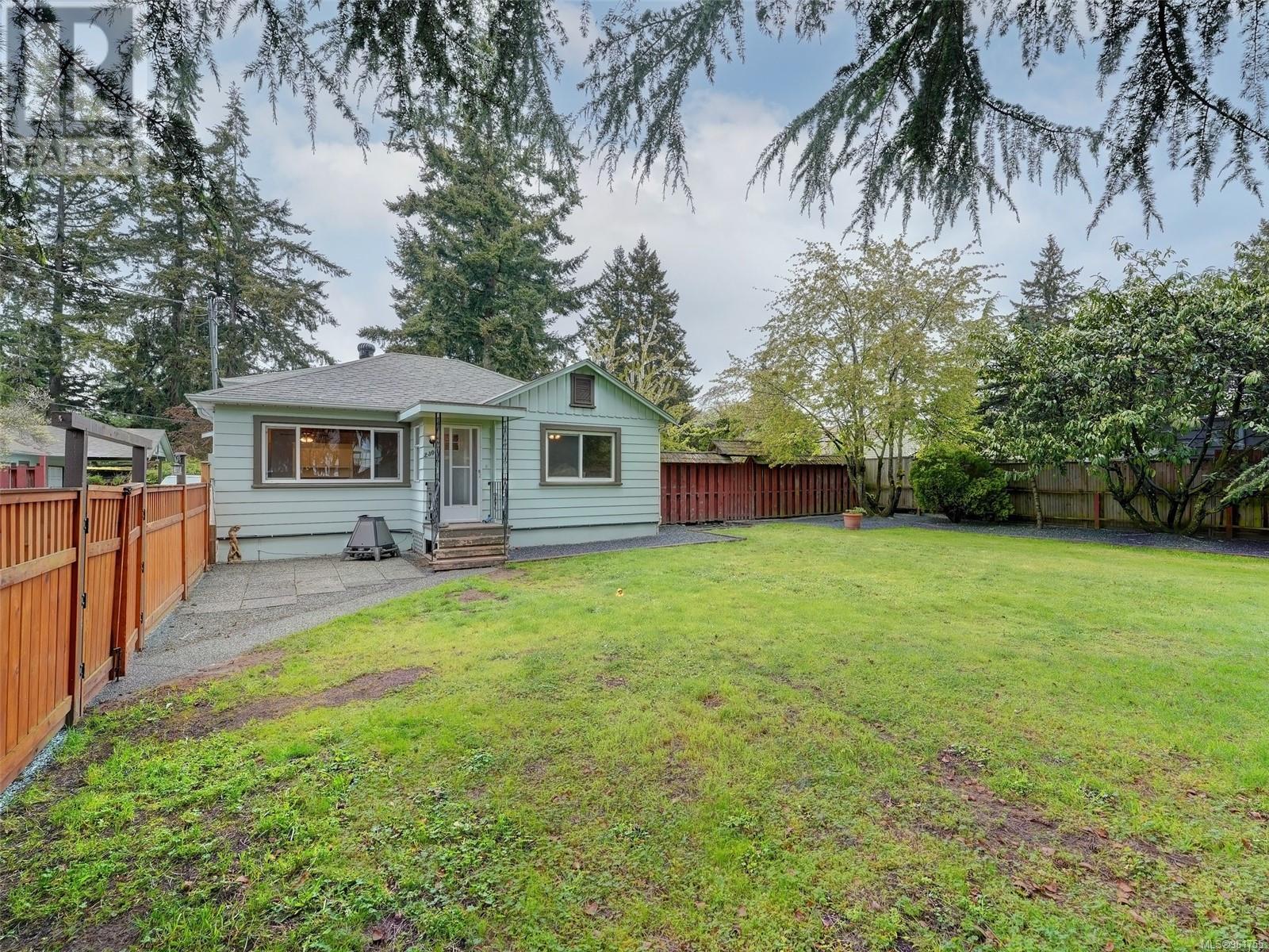  2308 Sooke Road, Colwood